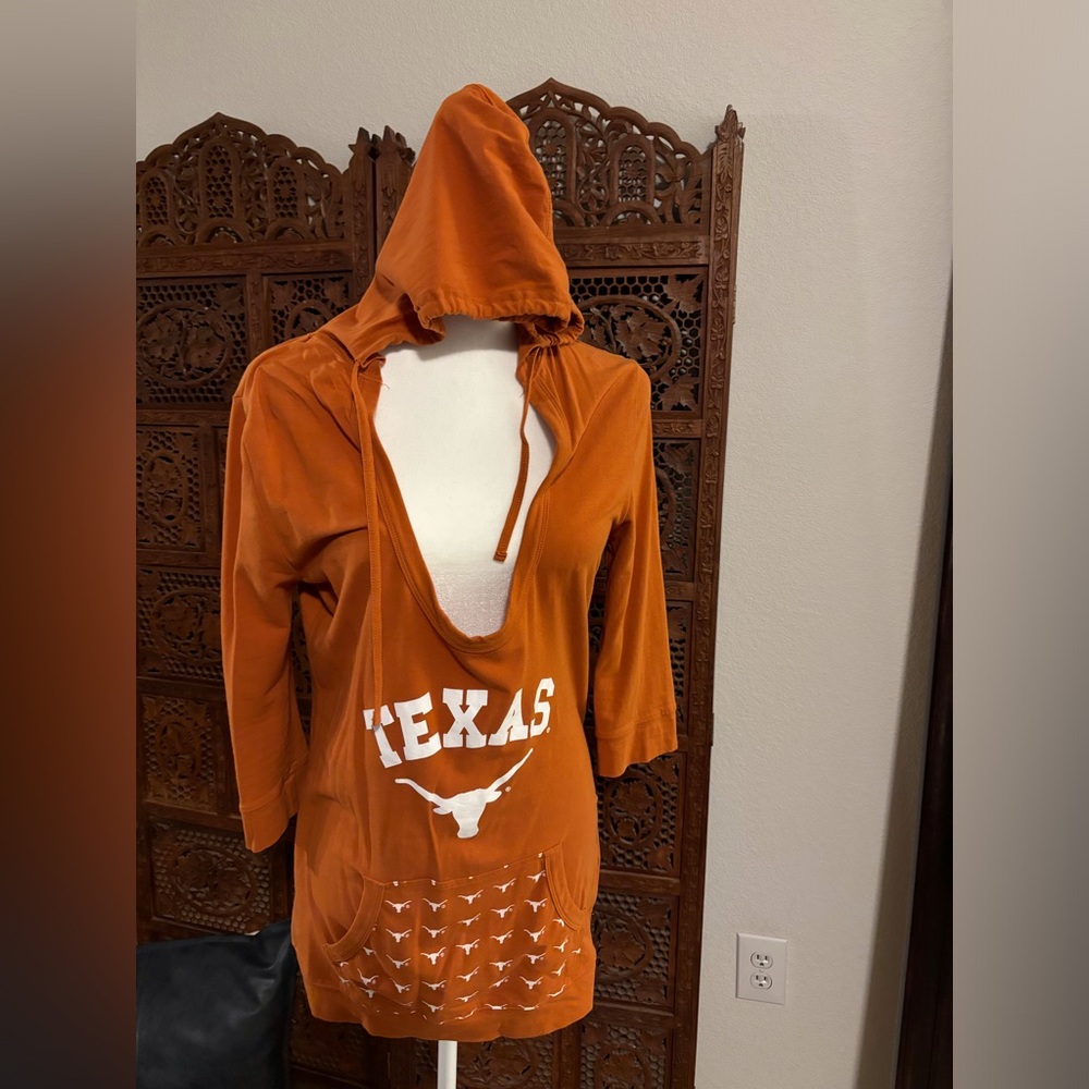 University of Texas hooded t-shirt
